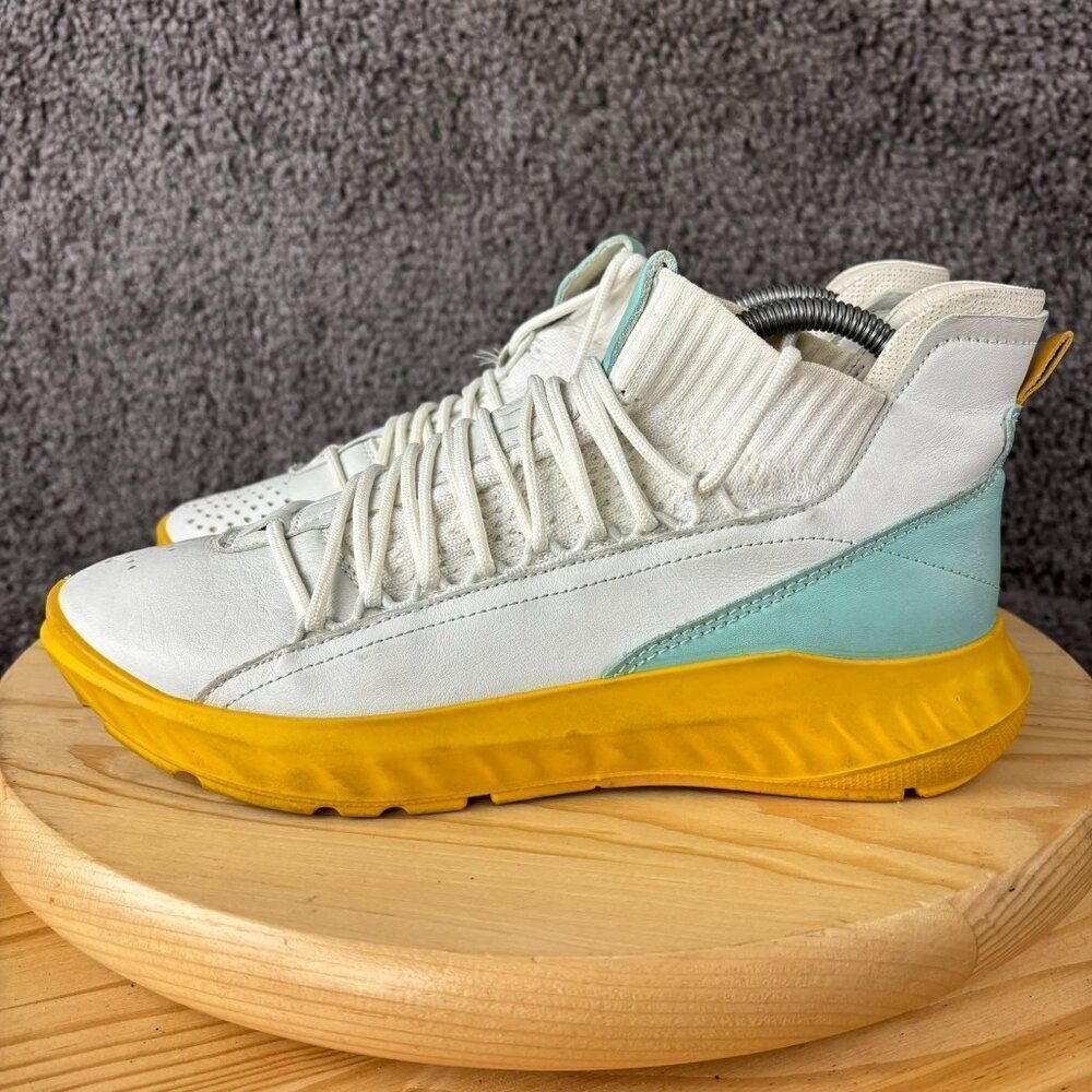 Ecco ST.1 Lite Mid Cut Shoe Womens 8 Yak Leather White Eggshell Sneakers
